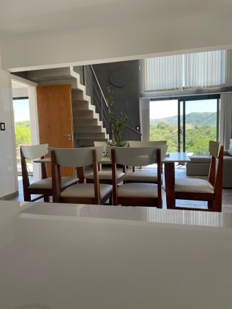 Excepcional Casa 4 Ambientes en Barrio Privado: Malagueño. Tierralta, Cordoba.