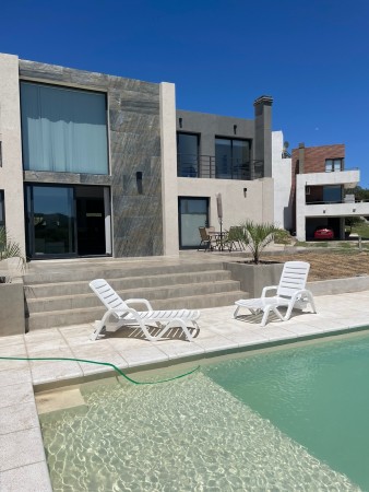 Excepcional Casa 4 Ambientes en Barrio Privado: Malagueño. Tierralta, Cordoba.