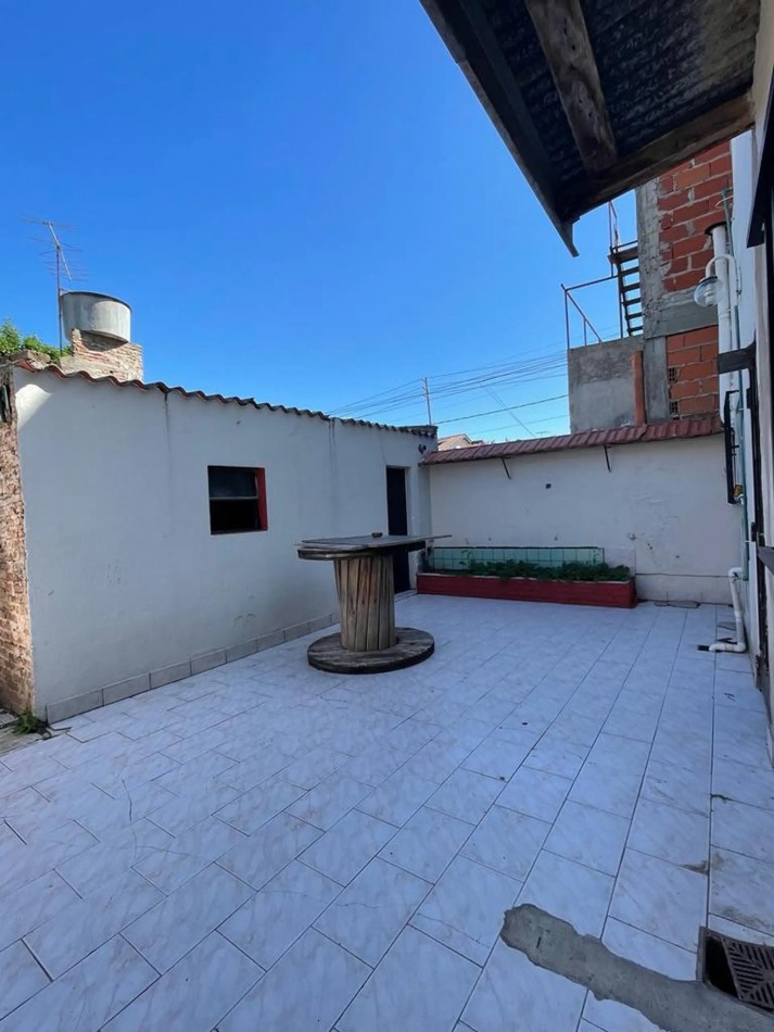 Linda casa 3 ambientes sobre lote propio