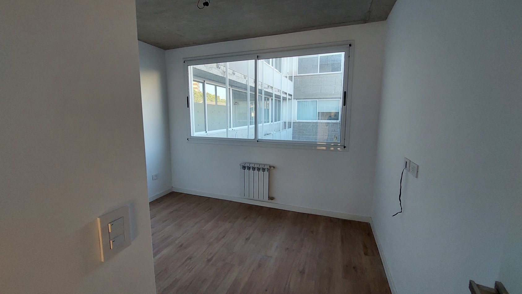 Excelente 2 ambientes. Balcon con parrilla y piscina. APTO CREDITO !!!