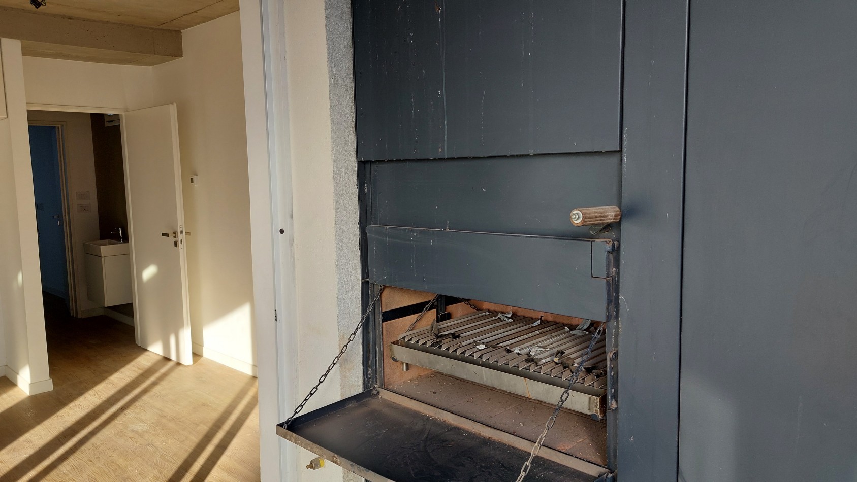 Excelente 2 ambientes. Balcon con parrilla y piscina. APTO CREDITO !!!