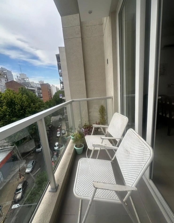 Excelente 2 ambientes con posibilidad de cochera cubierta 