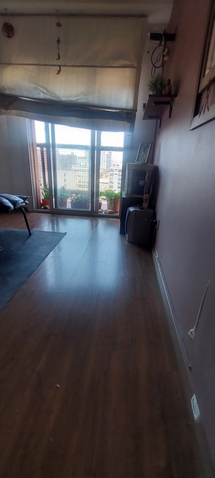 Excelente depto 4 ambientes de 100m2, con dependencia de servicio y 2 balcones