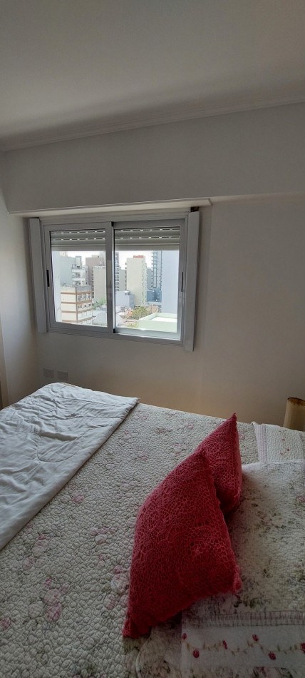 Semipiso 2 ambientes en alquiler sobre la calle Tucuman al 1300.