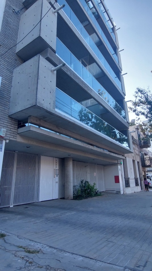 VISITA este 3 amb c/ balcon aterrazado con parrilla y piscina. Sum.  APTO CREDITO