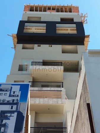 Monoambiente en Construcción en Lanús, sobre Carlos Tejedor al 400