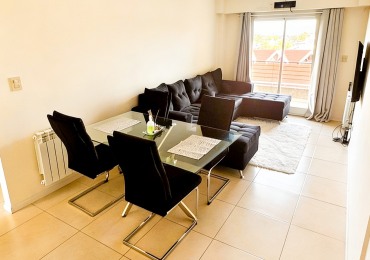 Hermoso 3 ambientes. Con balcon. Cochera opcional